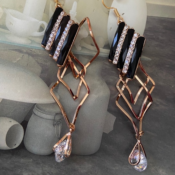 Parisian Style Crystal Drop Earrings - Picture 7 of 9